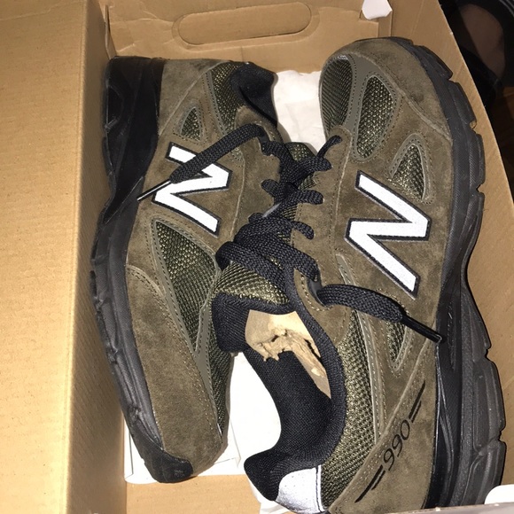 New balance - Picture 2 of 4